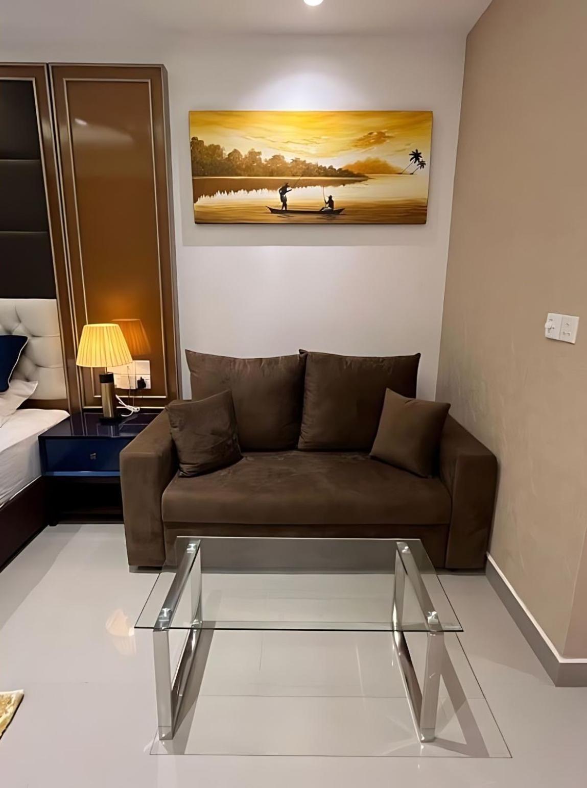 Negombo Ocean Breeze - Bliss On The Beach Luxury Apartments By Serendib Vacation 外观 照片