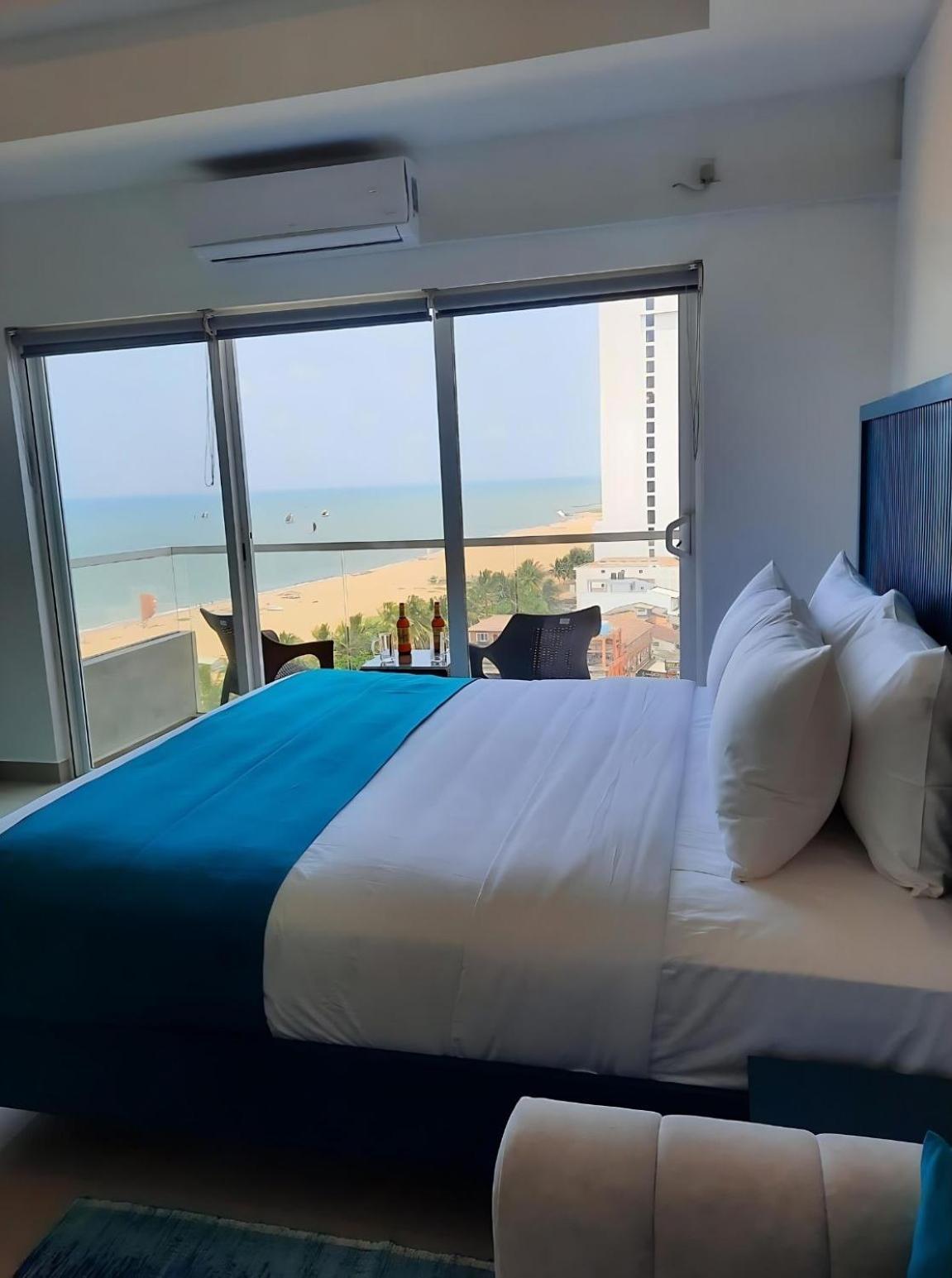 Negombo Ocean Breeze - Bliss On The Beach Luxury Apartments By Serendib Vacation 外观 照片