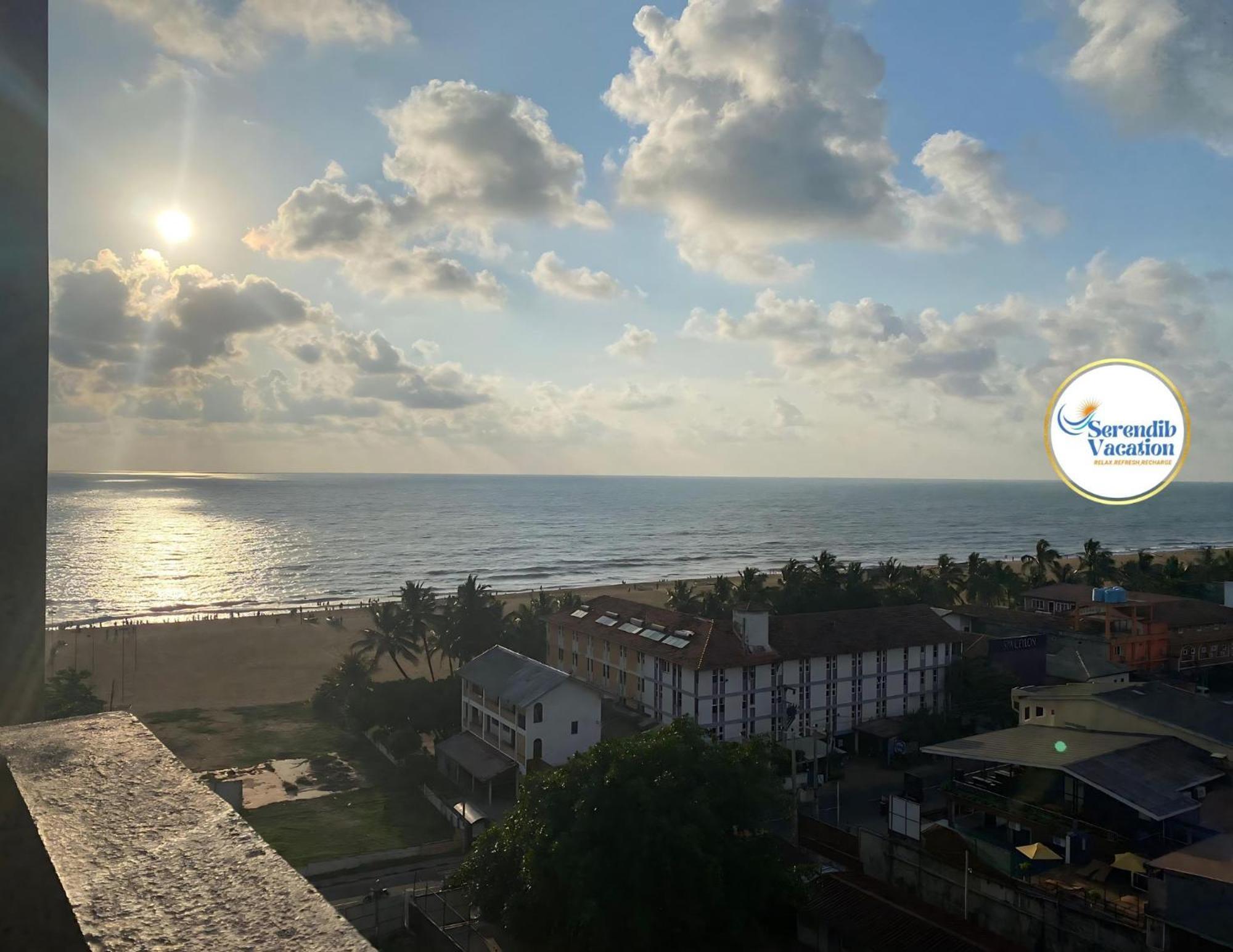 Negombo Ocean Breeze - Bliss On The Beach Luxury Apartments By Serendib Vacation 外观 照片