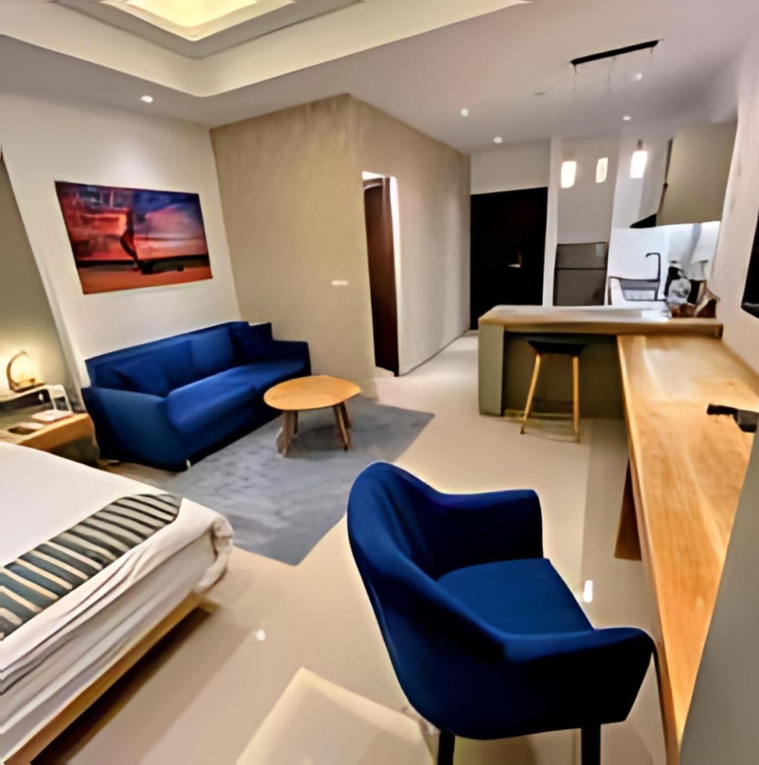 Negombo Ocean Breeze - Bliss On The Beach Luxury Apartments By Serendib Vacation 外观 照片