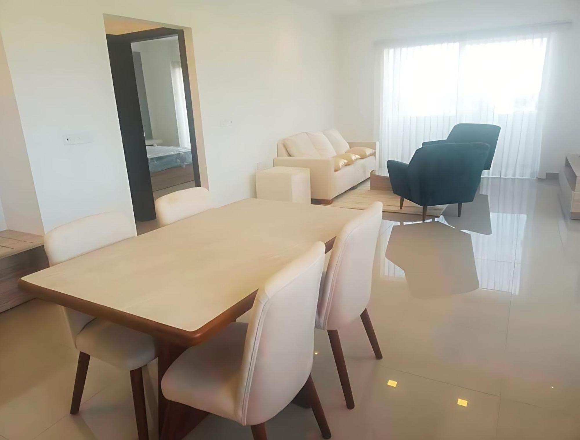 Negombo Ocean Breeze - Bliss On The Beach Luxury Apartments By Serendib Vacation 外观 照片
