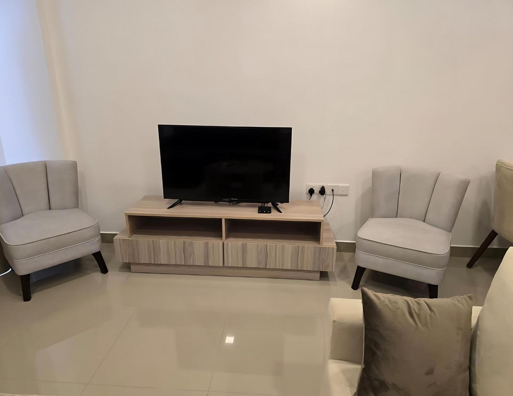 Negombo Ocean Breeze - Bliss On The Beach Luxury Apartments By Serendib Vacation 外观 照片