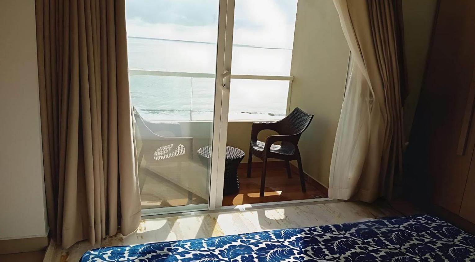 Negombo Ocean Breeze - Bliss On The Beach Luxury Apartments By Serendib Vacation 外观 照片