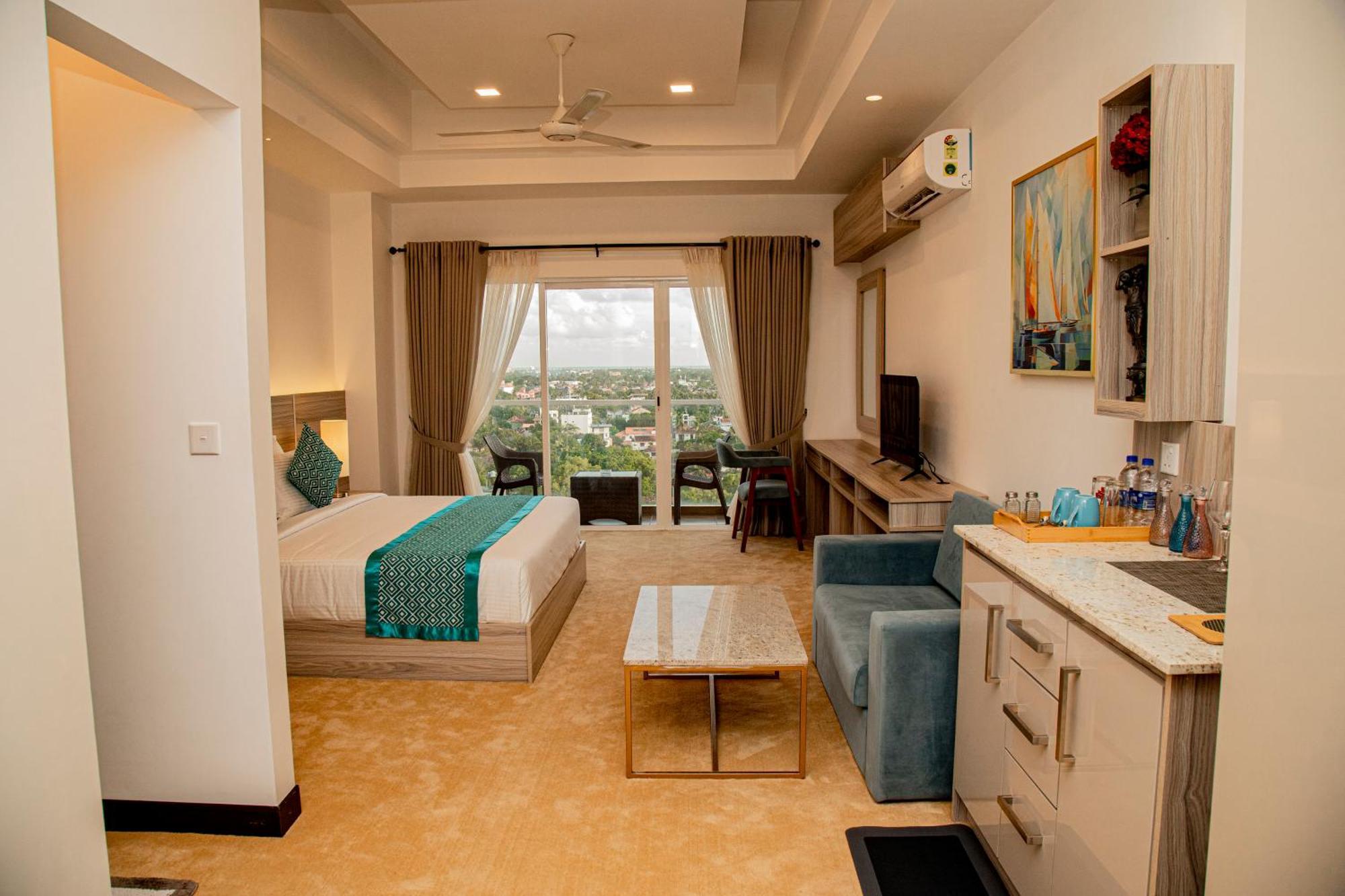 Negombo Ocean Breeze - Bliss On The Beach Luxury Apartments By Serendib Vacation 外观 照片