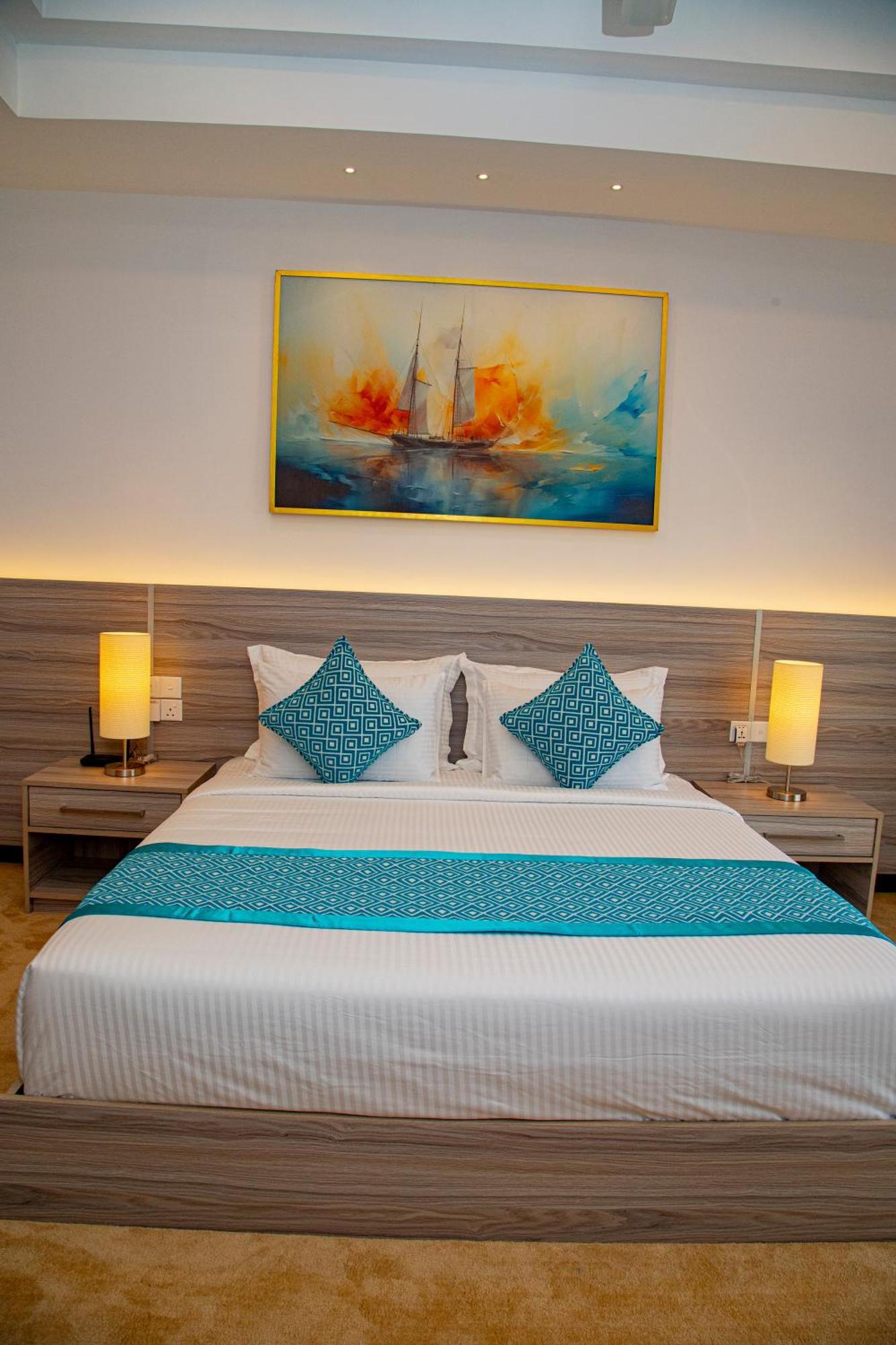 Negombo Ocean Breeze - Bliss On The Beach Luxury Apartments By Serendib Vacation 外观 照片