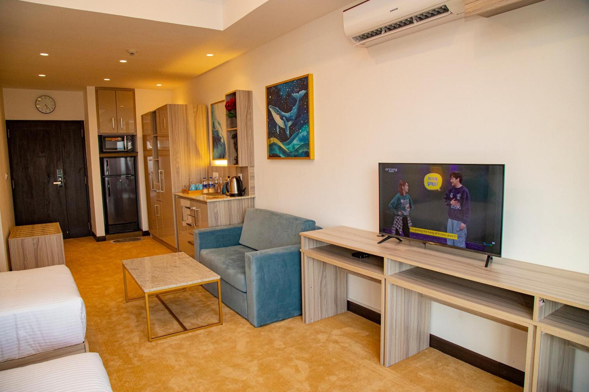 Negombo Ocean Breeze - Bliss On The Beach Luxury Apartments By Serendib Vacation 外观 照片