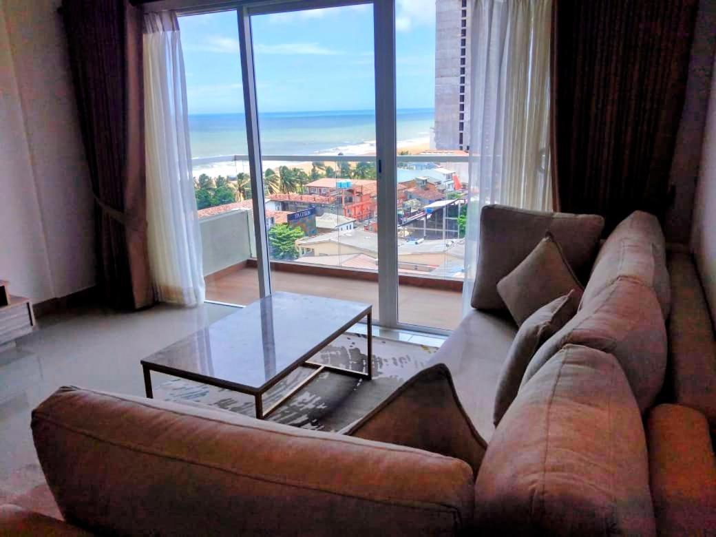 Negombo Ocean Breeze - Bliss On The Beach Luxury Apartments By Serendib Vacation 外观 照片