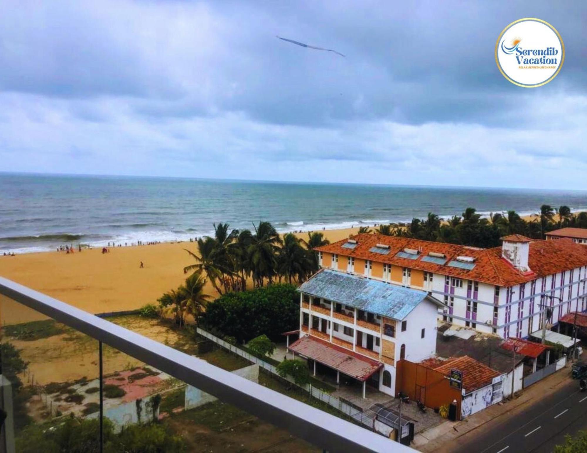 Negombo Ocean Breeze - Bliss On The Beach Luxury Apartments By Serendib Vacation 外观 照片